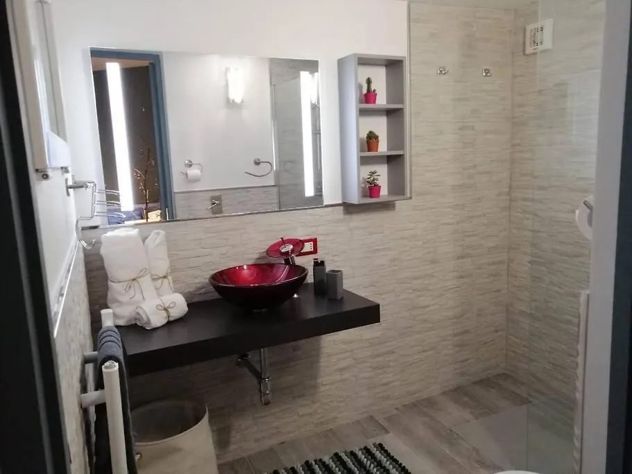 Loft 2 In Mondello Beach Mt. 200 From Sea. Palermo Apartment